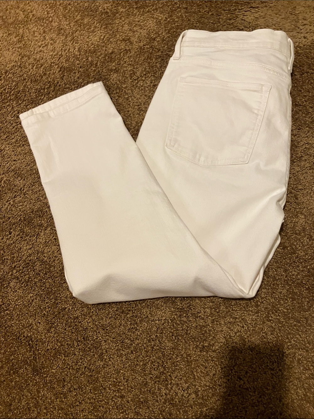 BANANA REPUBLIC. Women’s White Jeans. Size 31/12 PETITE. GIRLFRIEND JEAN. NWOT